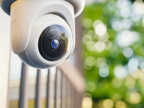 Caméra de Vidéosurveillance Discrète : Sécurité en Haute Définition Caméra de vidéosurveillance compacte pour une surveillance domestique.