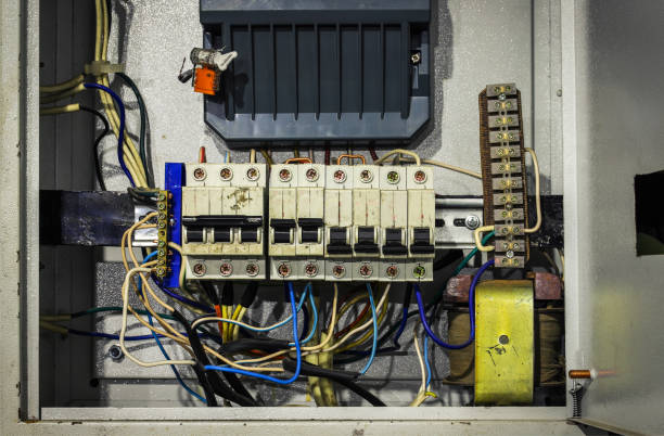 Conformité Électrique pour bâtiments tertiaire et résidentiel Installation conforme aux normes électriques en vigueur, sécurisée et fiable